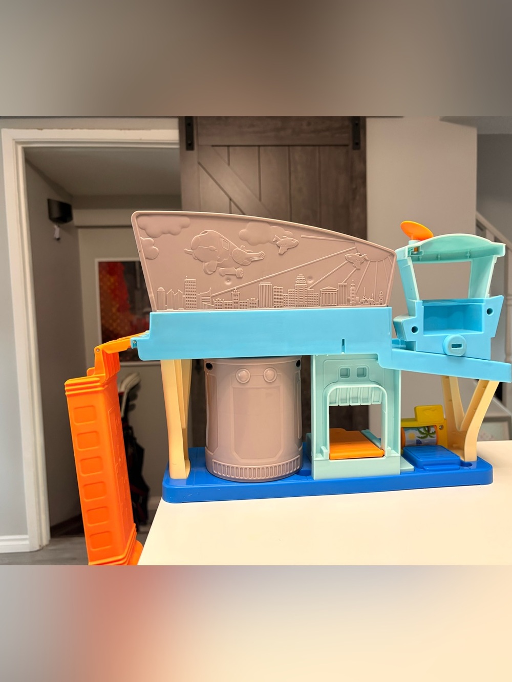 Fisher-Price Little People Everyday Adventures Airport playset - Picture 6 of 6